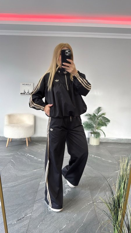 Adidas براشوت